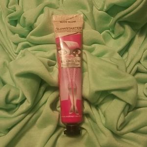 Glam Glow glowstarter in nude glow